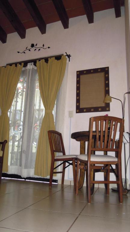La Casa Del Laurel Hotel Таско де Аларкон Стая снимка