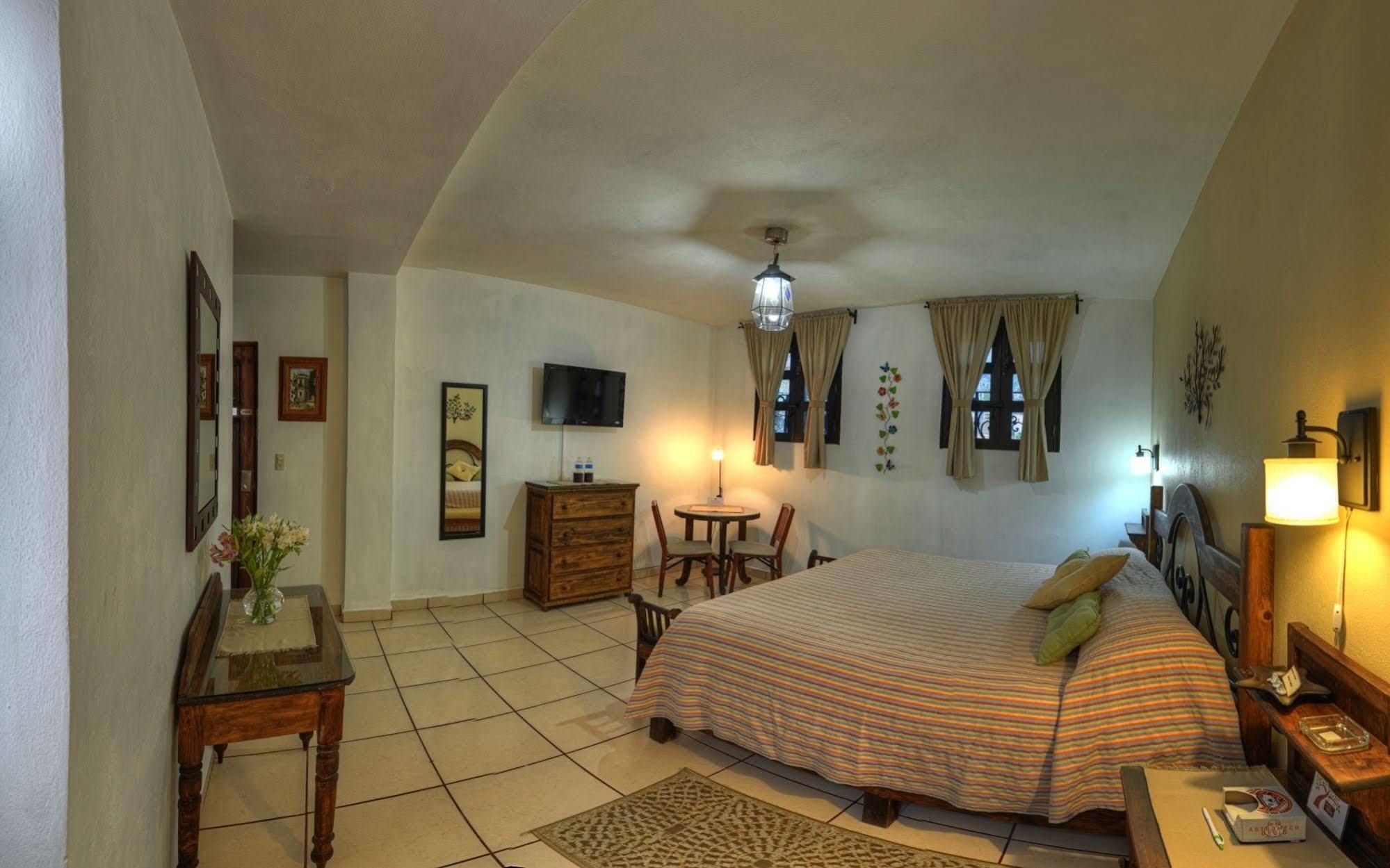La Casa Del Laurel Hotel Таско де Аларкон Екстериор снимка