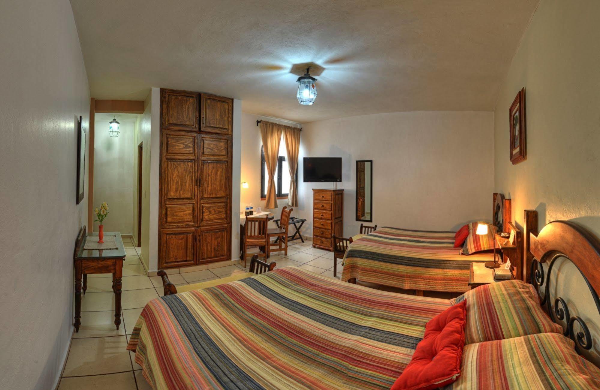 La Casa Del Laurel Hotel Таско де Аларкон Екстериор снимка