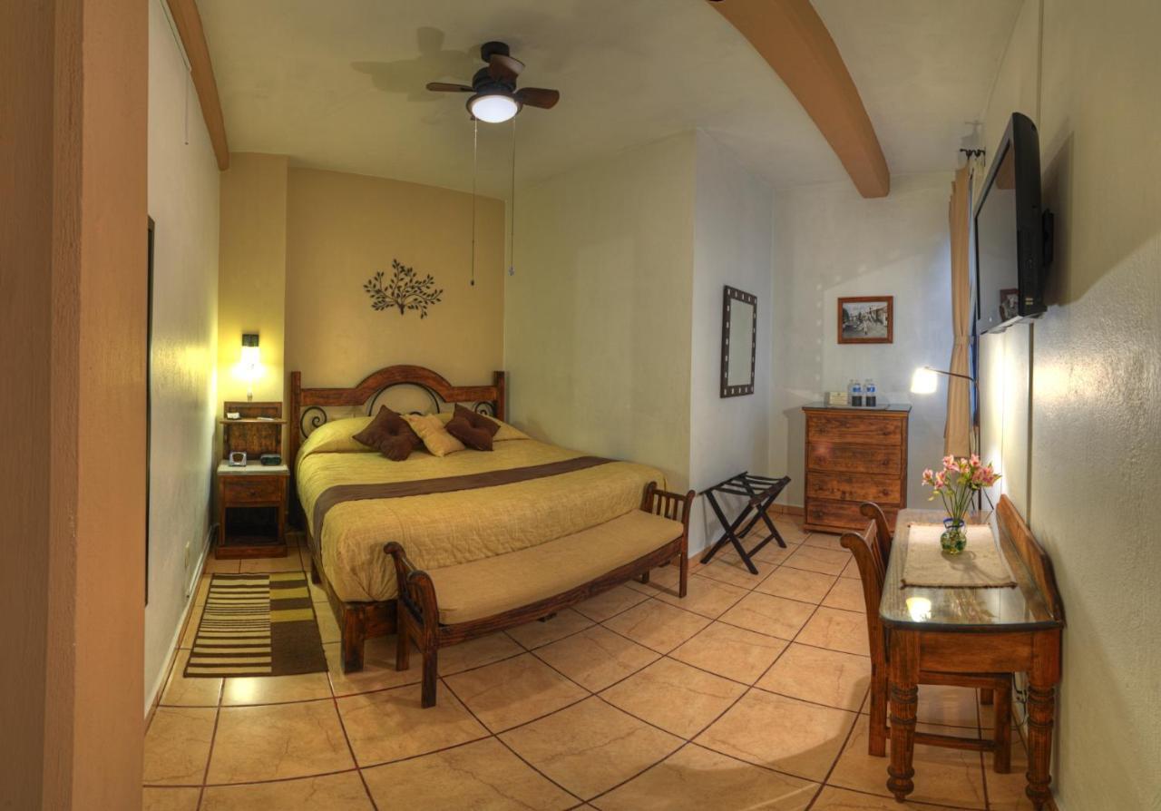 La Casa Del Laurel Hotel Таско де Аларкон Екстериор снимка